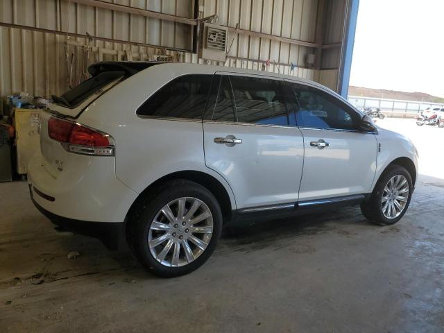 VIN 2LMDJ8JK3DBL11732 2013 Lincoln MKX no.3