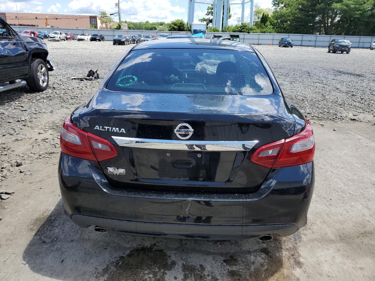 2018 Nissan Altima 2.5 vin: 1N4AL3AP9JC112164