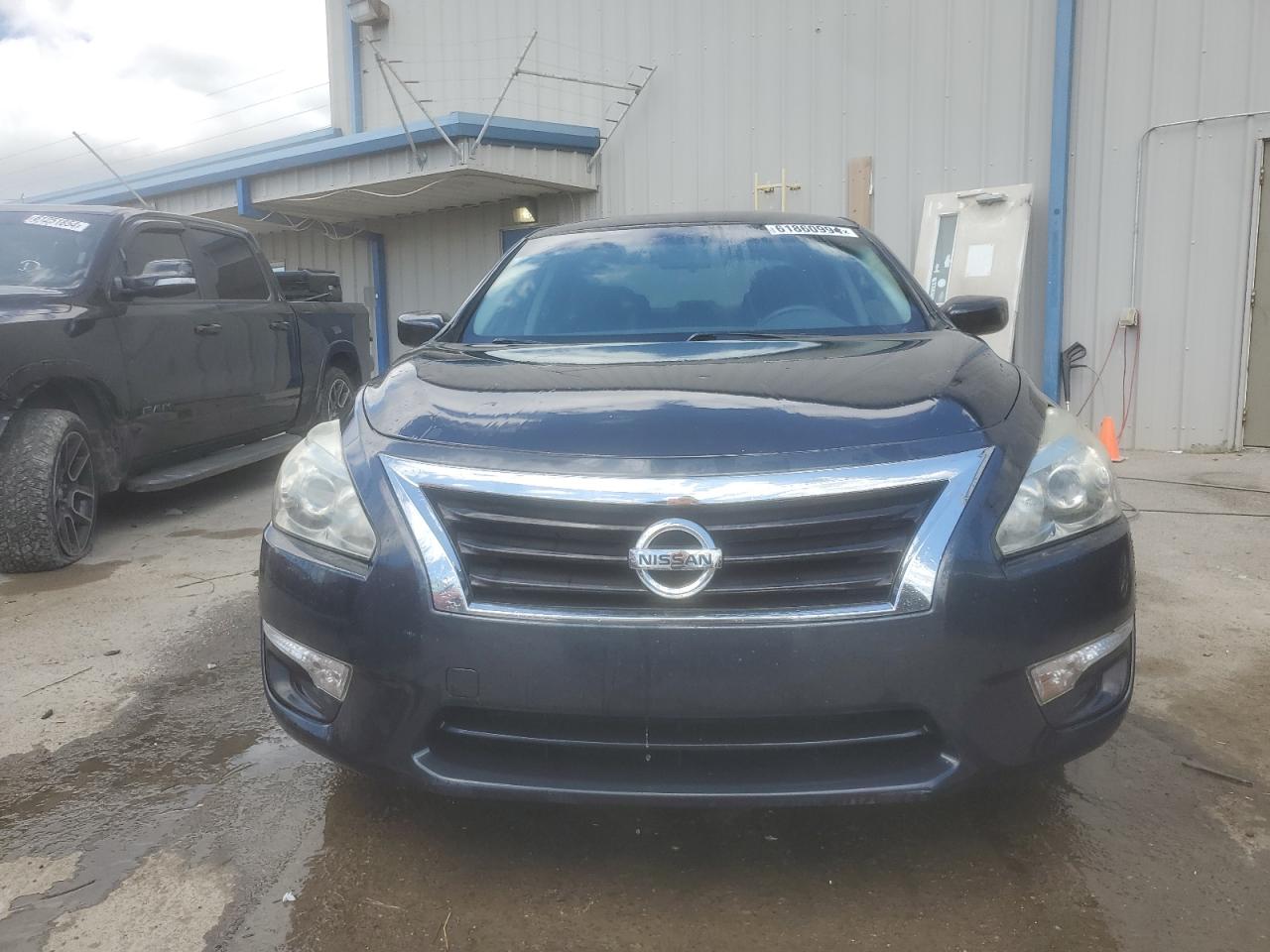 2015 Nissan Altima 2.5 vin: 1N4AL3AP1FC225176