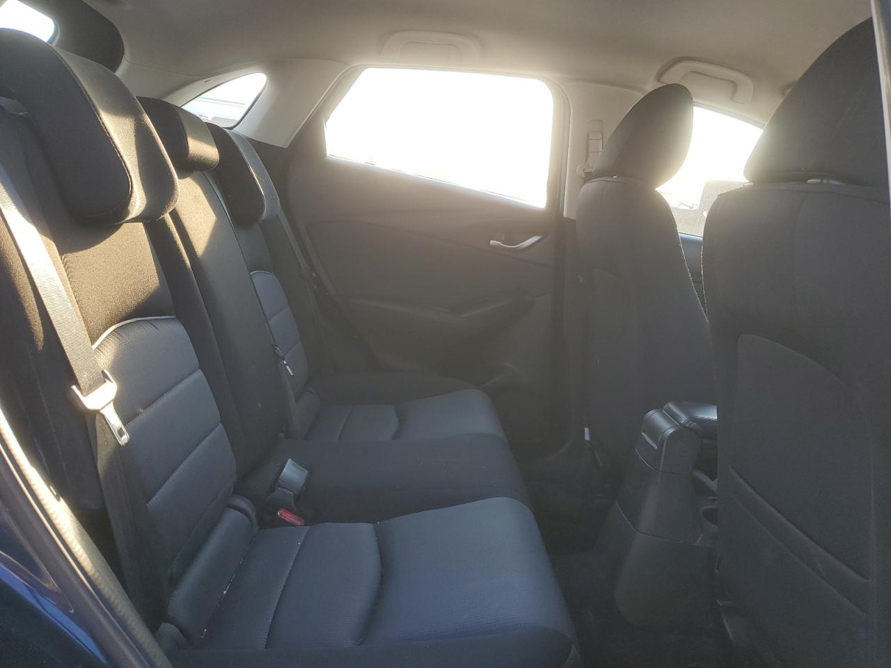 JM1DKFB77H0148165 2017 Mazda Cx-3 Sport