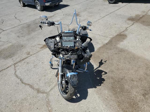 2018 HARLEY-DAVIDSON ROAD GLIDE 1HD1KHC1XJB668233