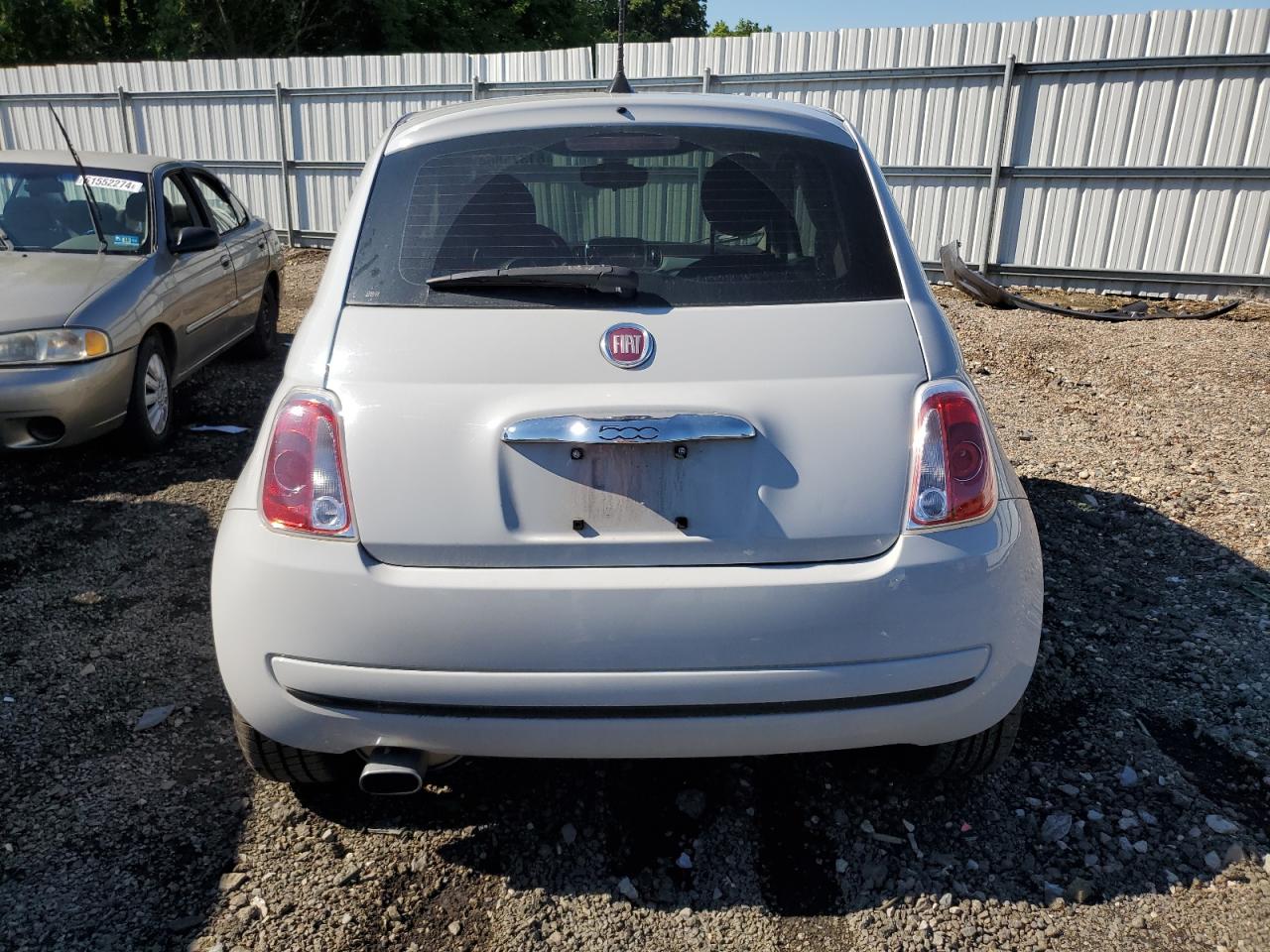 2017 Fiat 500 Pop vin: 3C3CFFKR0HT553843