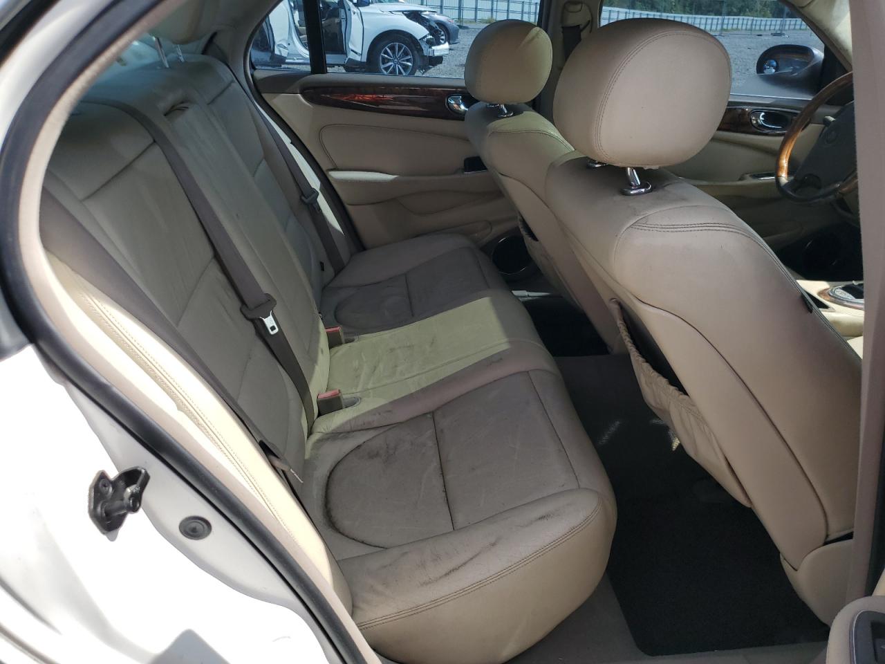 SAJEA71C44SG02614 2004 Jaguar Xj8