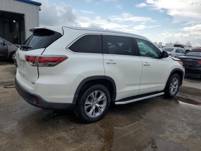 VIN 5TDKKRFH6ES034677 2014 Toyota Highlander, Xle no.3