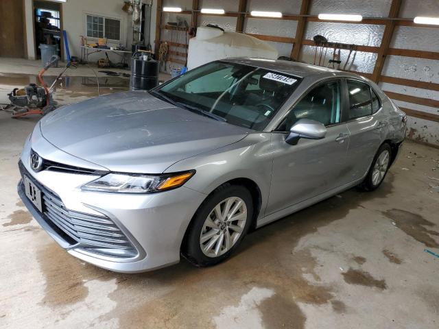 2022 Toyota Camry, LE