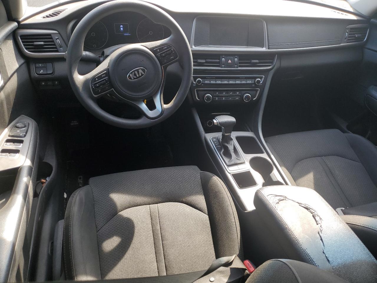 5XXGT4L33JG217268 2018 Kia Optima Lx