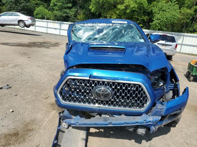 VIN 3TMAZ5CN9JM071002 2018 Toyota Tacoma, Double Cab no.5