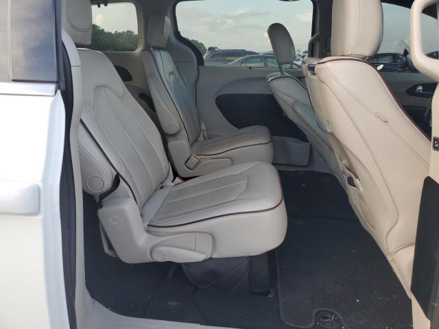 2017 CHRYSLER PACIFICA L - 2C4RC1GG8HR570045