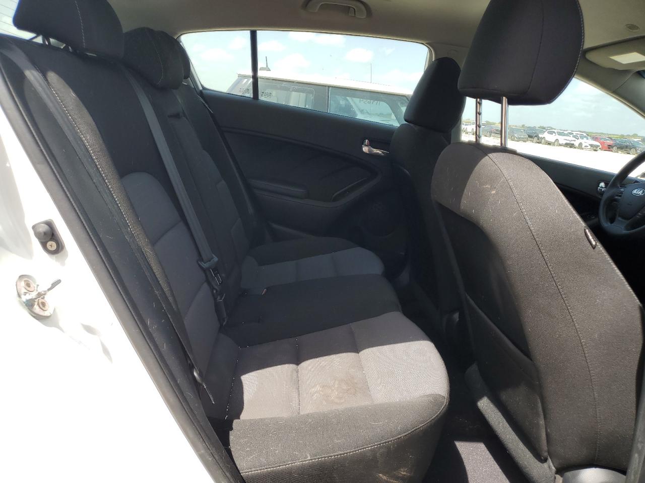 KNAFK5A89G5644063 2016 Kia Forte Lx