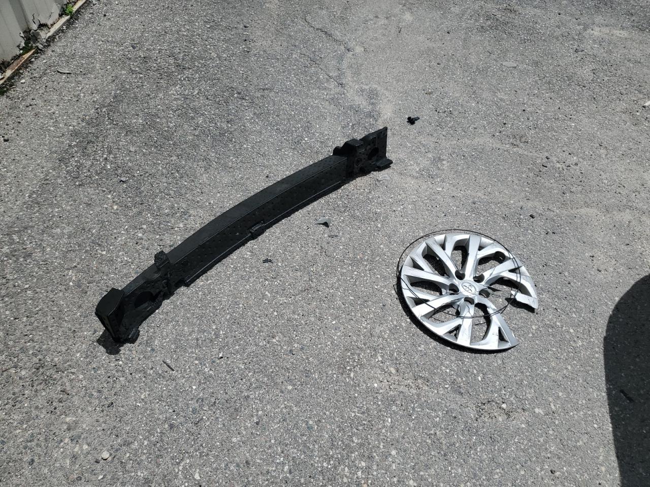 2T3WFREV2HW399003 2017 Toyota Rav4 Xle