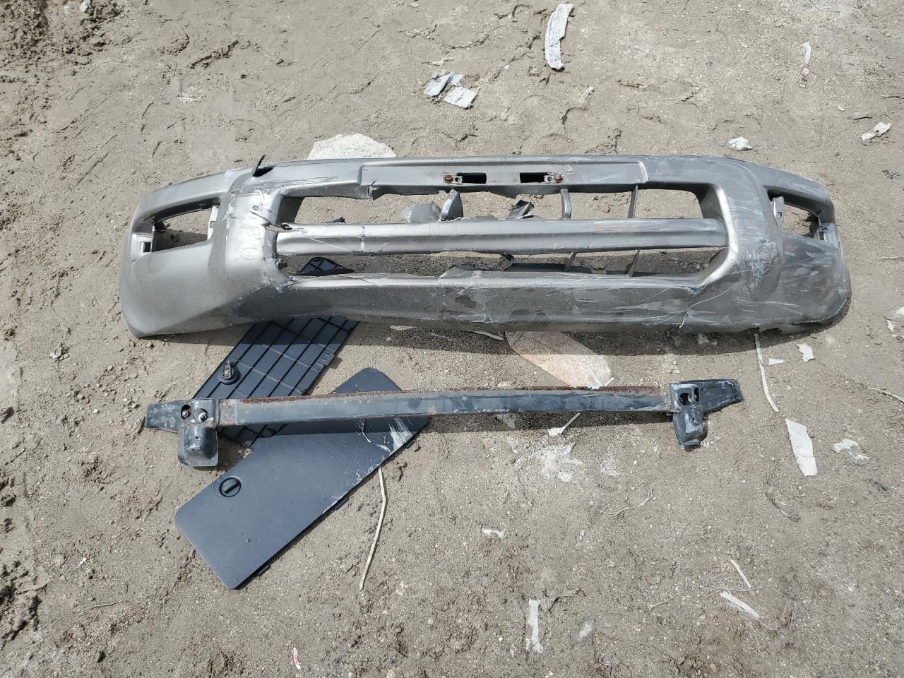 JT3GP10V5Y7076381 2000 Toyota Rav4