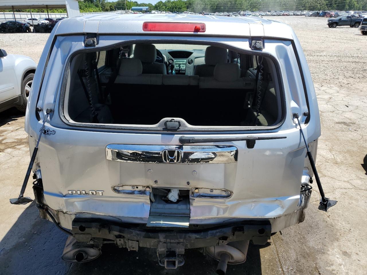 5FNYF3H28BB052747 2011 Honda Pilot Lx