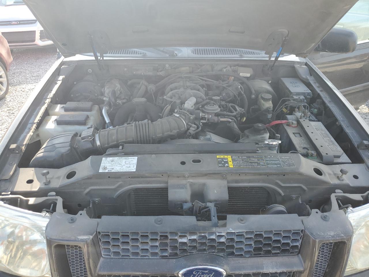 1FMZU67K15UB46246 2005 Ford Explorer Sport Trac