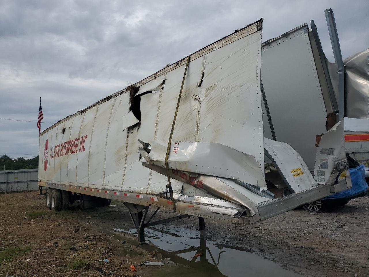  Salvage Stoughton Trailer