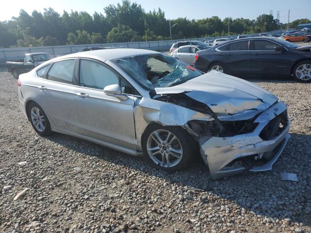 VIN 3FA6P0HDXJR270664 2018 Ford Fusion, SE no.4