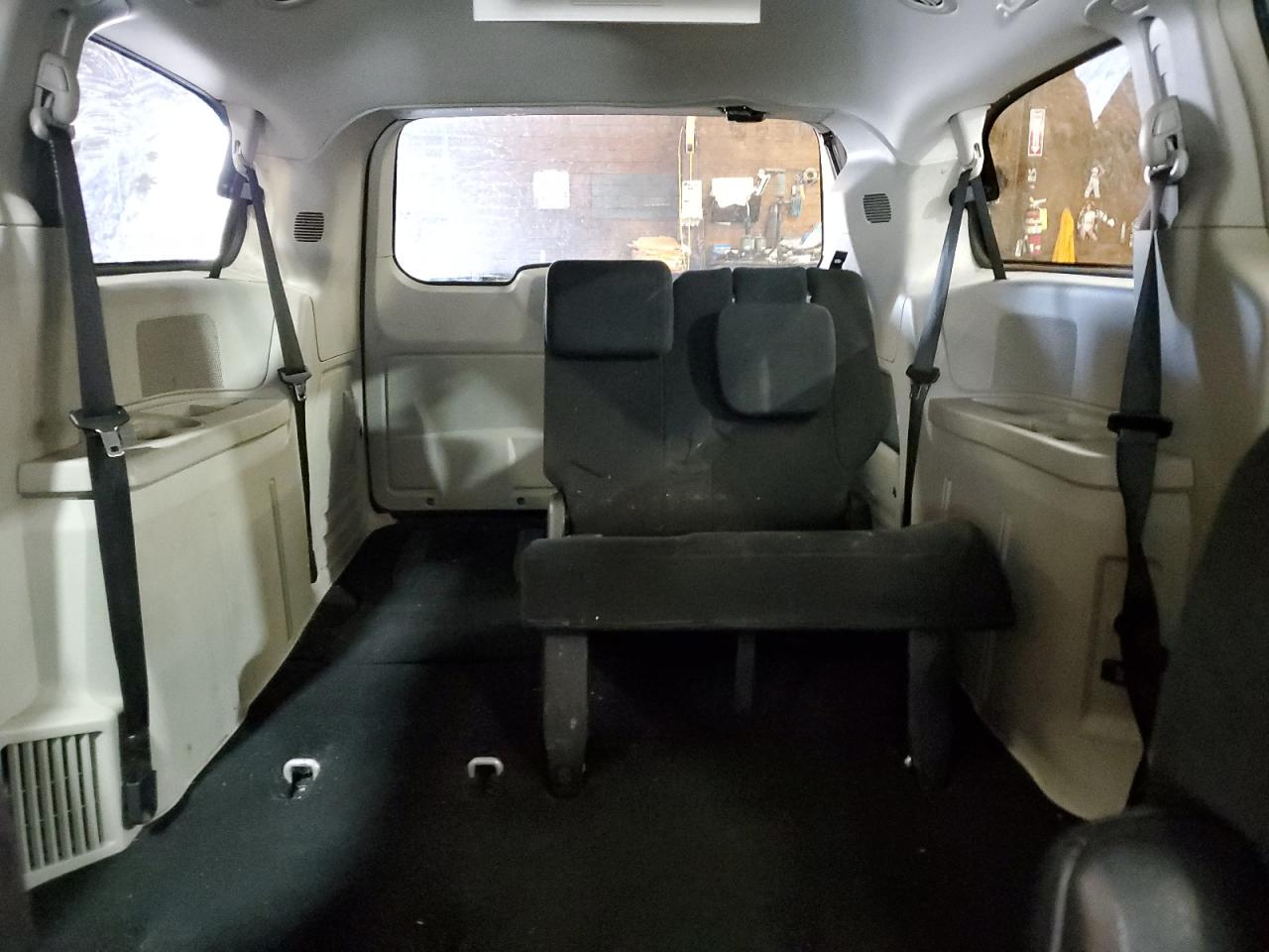 2A4RR5DG0BR636891 2011 Chrysler Town & Country Touring