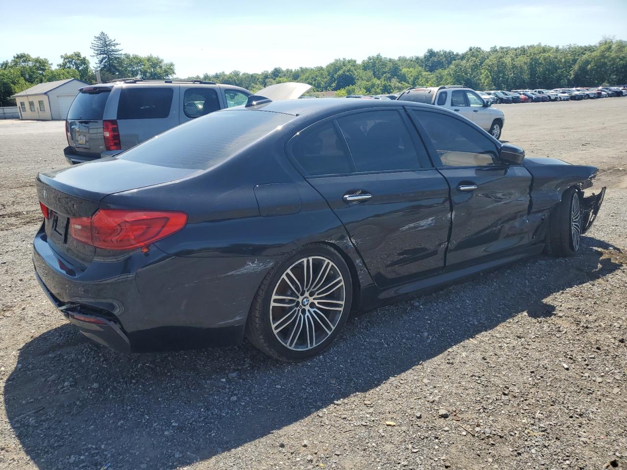 WBAJE7C53JWD49934 2018 BMW 540 Xi