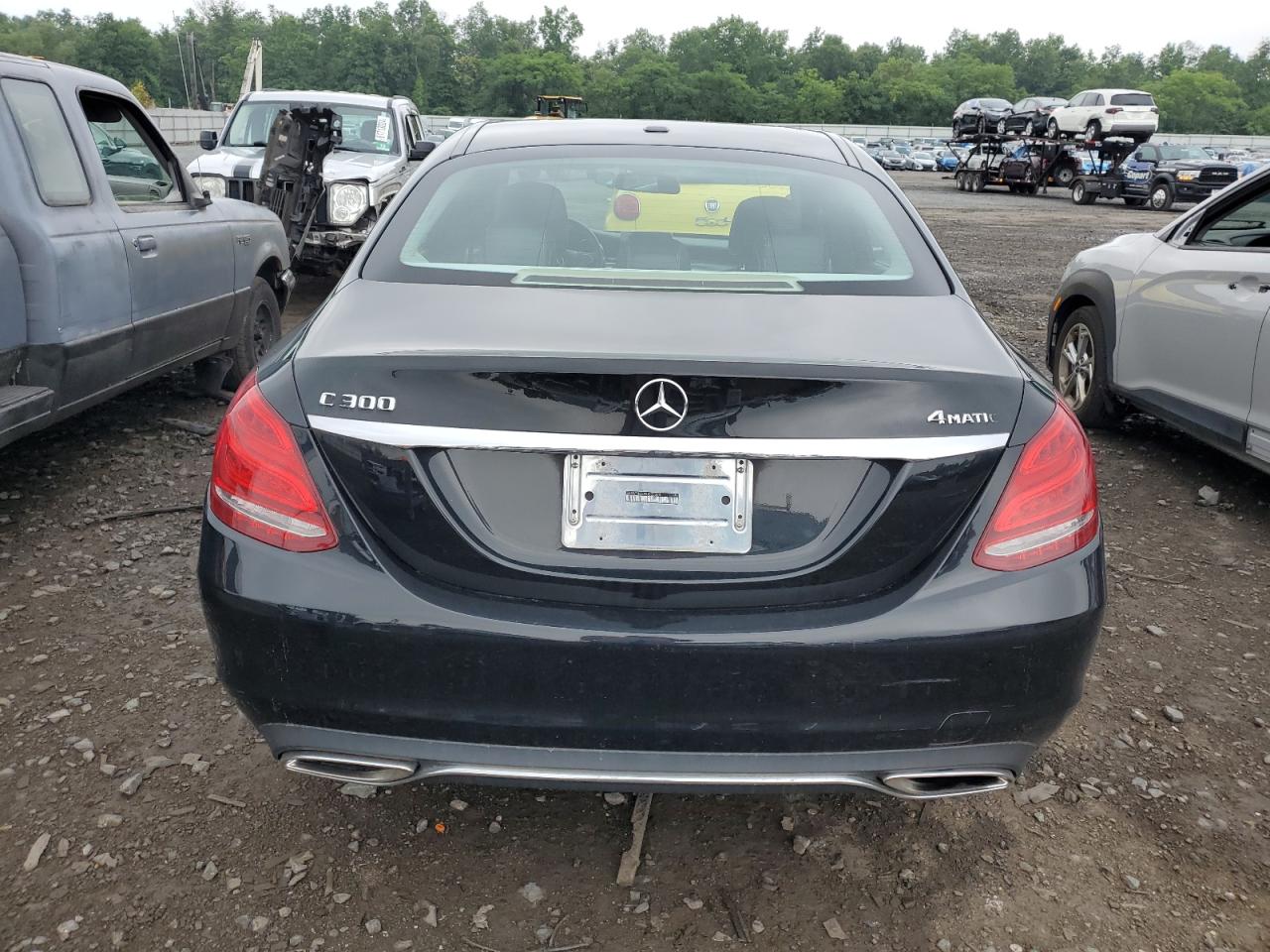 2015 Mercedes-Benz C 300 4Matic vin: 55SWF4KB7FU003064