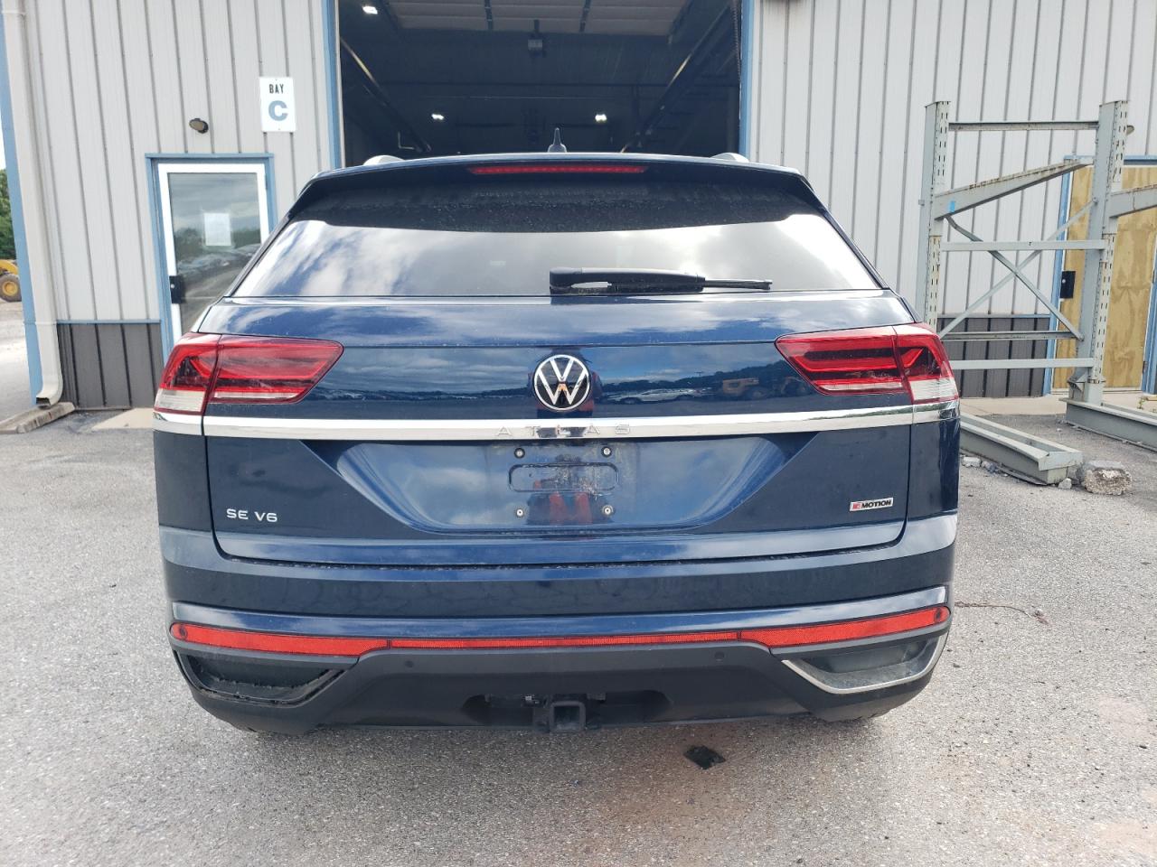 2021 Volkswagen Atlas Cross Sport Se vin: 1V2KE2CA3MC208337