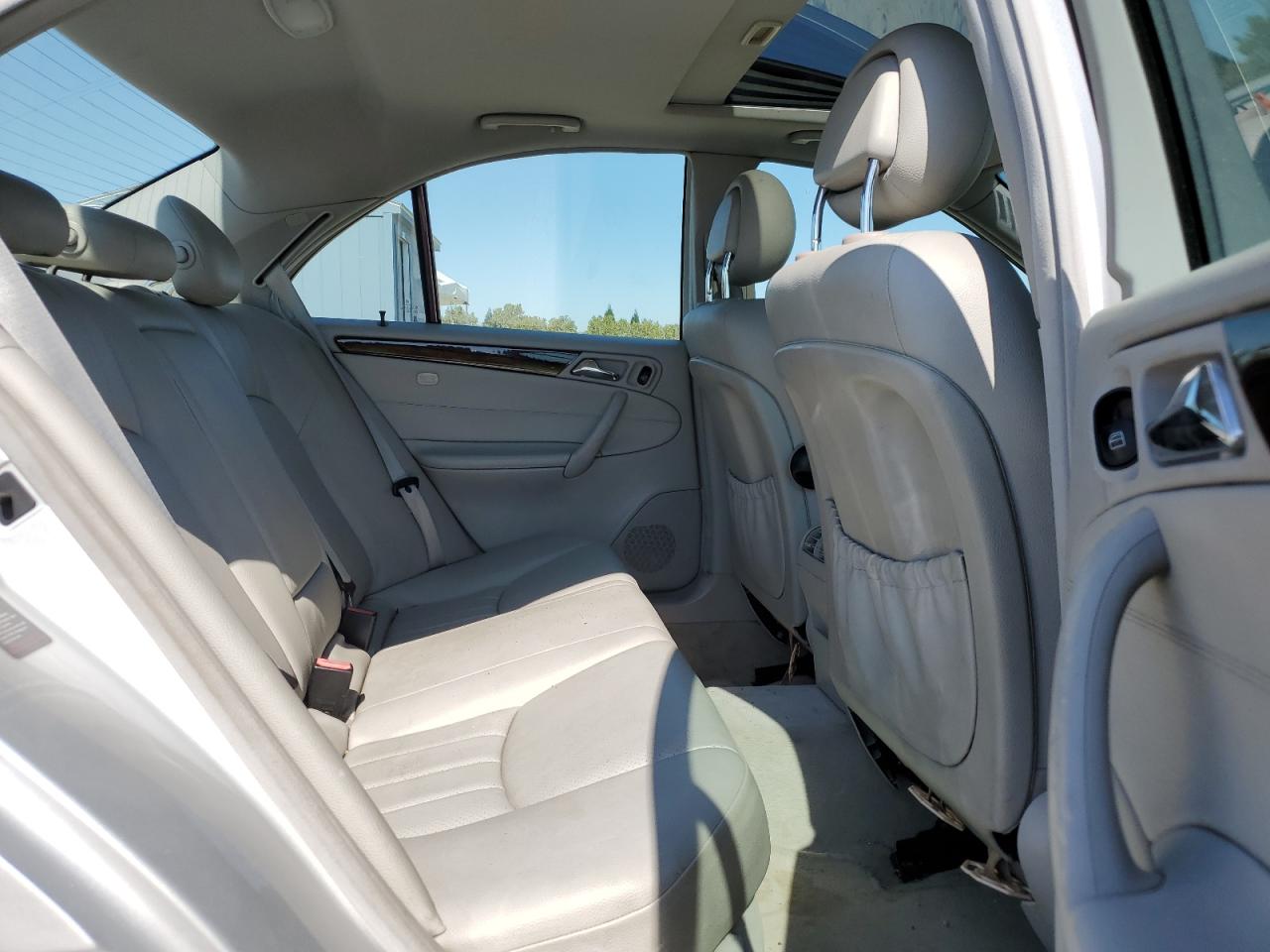 WDBRF81J65F693672 2005 Mercedes-Benz C 240 4Matic