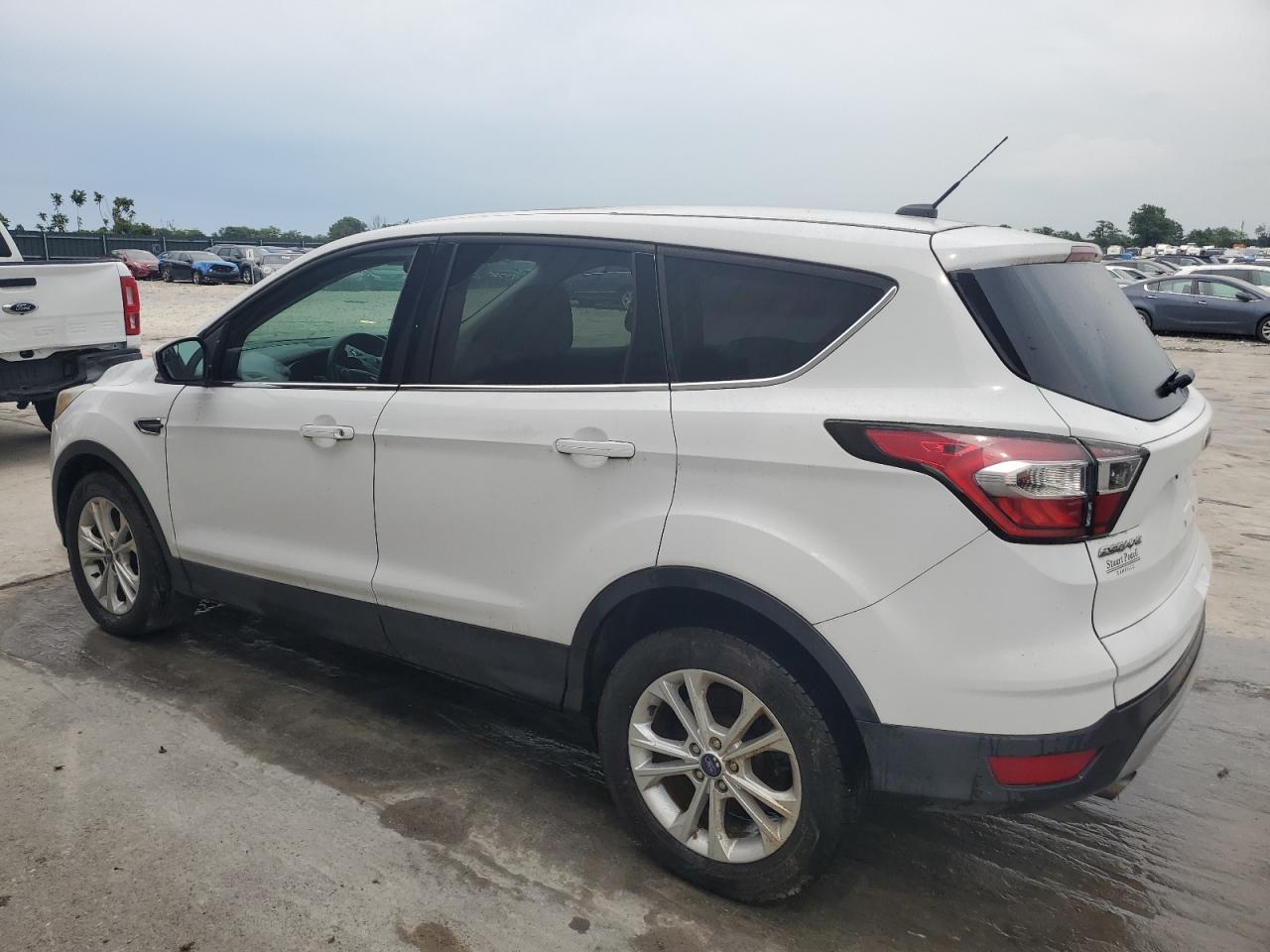 2017 Ford Escape Se vin: 1FMCU0GD4HUA53133