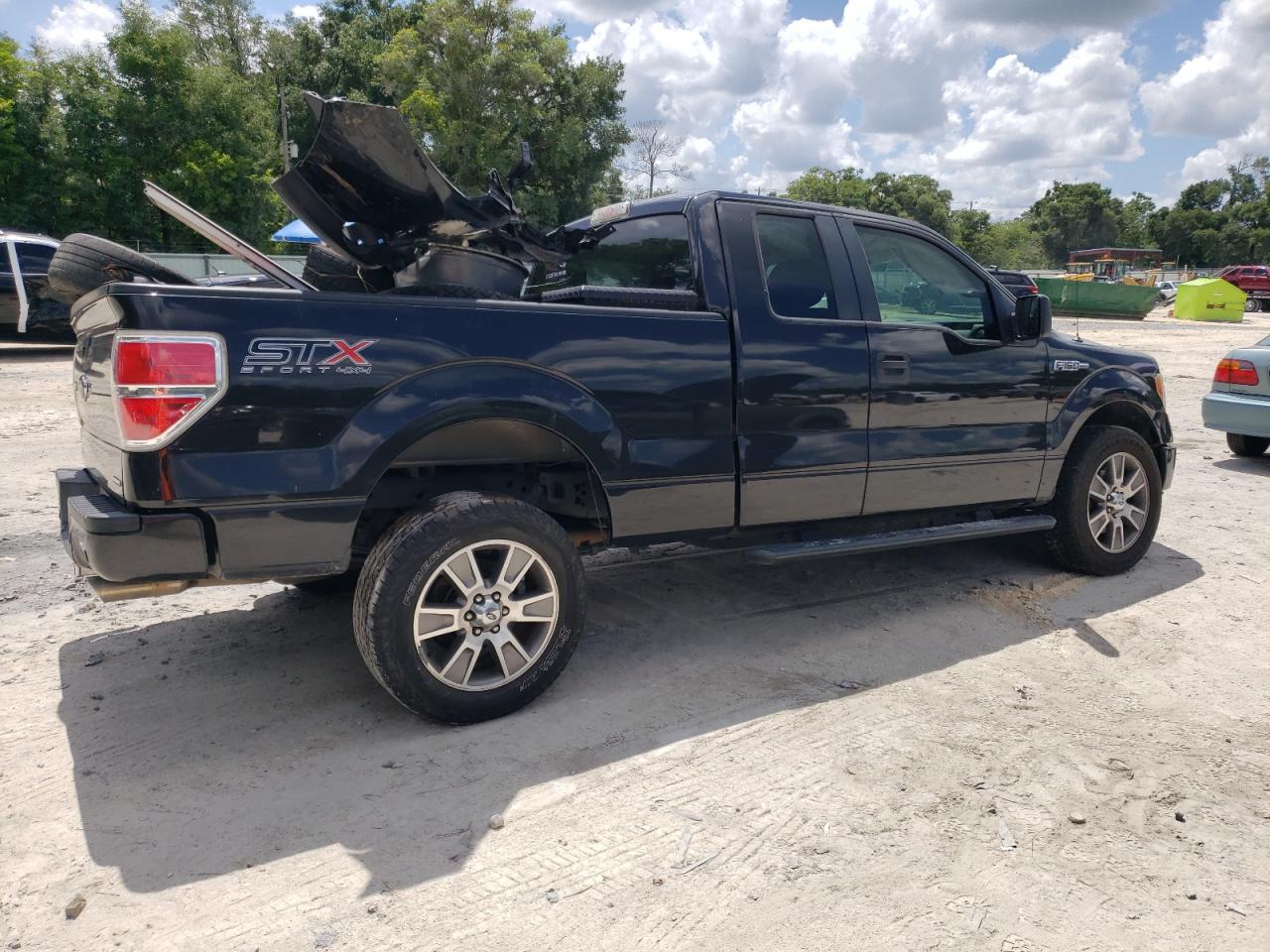 2014 Ford F150 Super Cab vin: 1FTEX1EM2EKF43834