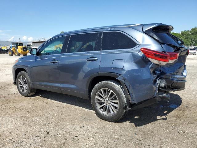 VIN 5TDKZRFH9KS320384 2019 Toyota Highlander, SE no.2