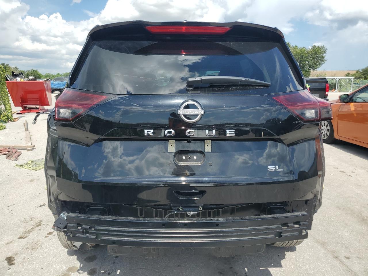 5N1BT3CA4NC710557 2022 Nissan Rogue Sl