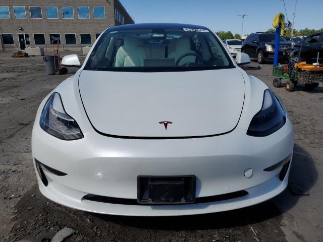  TESLA MODEL 3 2021 Білий