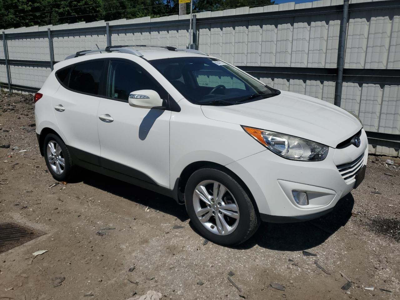 2013 Hyundai Tucson Gls vin: KM8JUCAC9DU690005