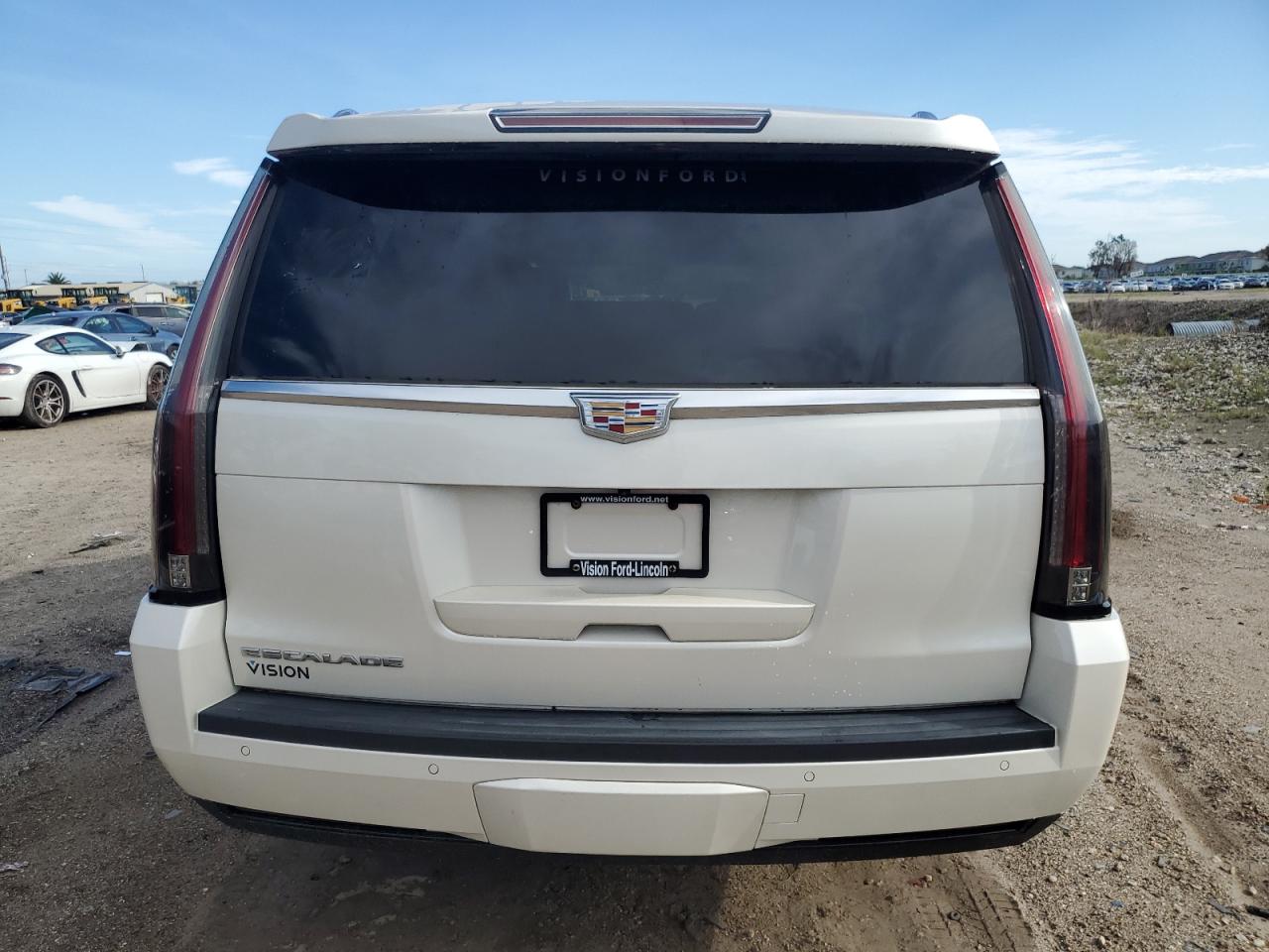 1GYS4TKJ7FR713934 2015 Cadillac Escalade Esv Premium