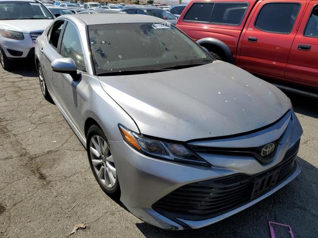 VIN 4T1B11HK3KU769035 2019 Toyota Camry, L no.4