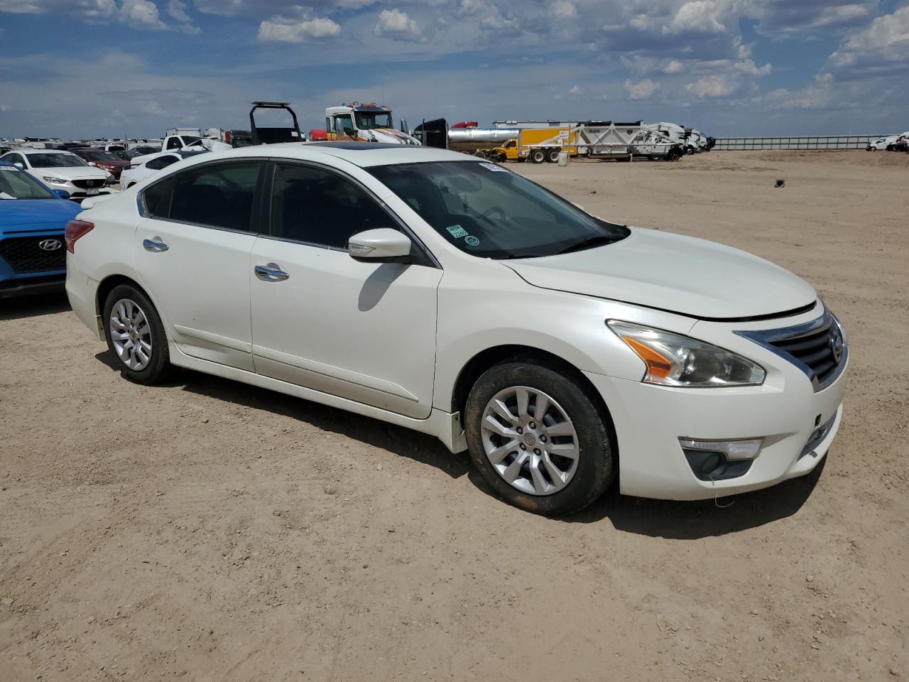 2013 Nissan Altima 2.5 vin: 1N4AL3AP4DN556318