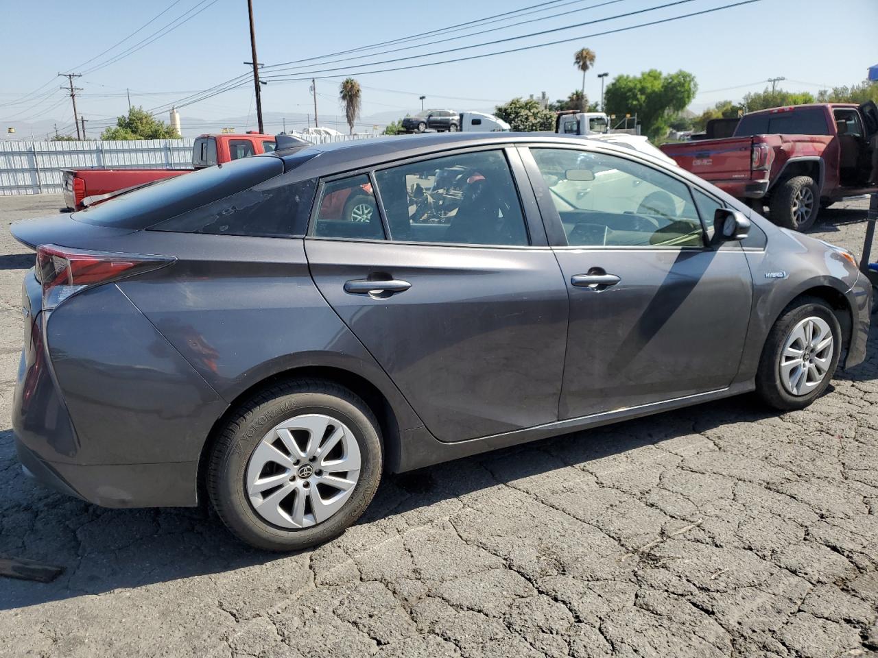 2016 Toyota Prius vin: JTDKBRFU8G3526239