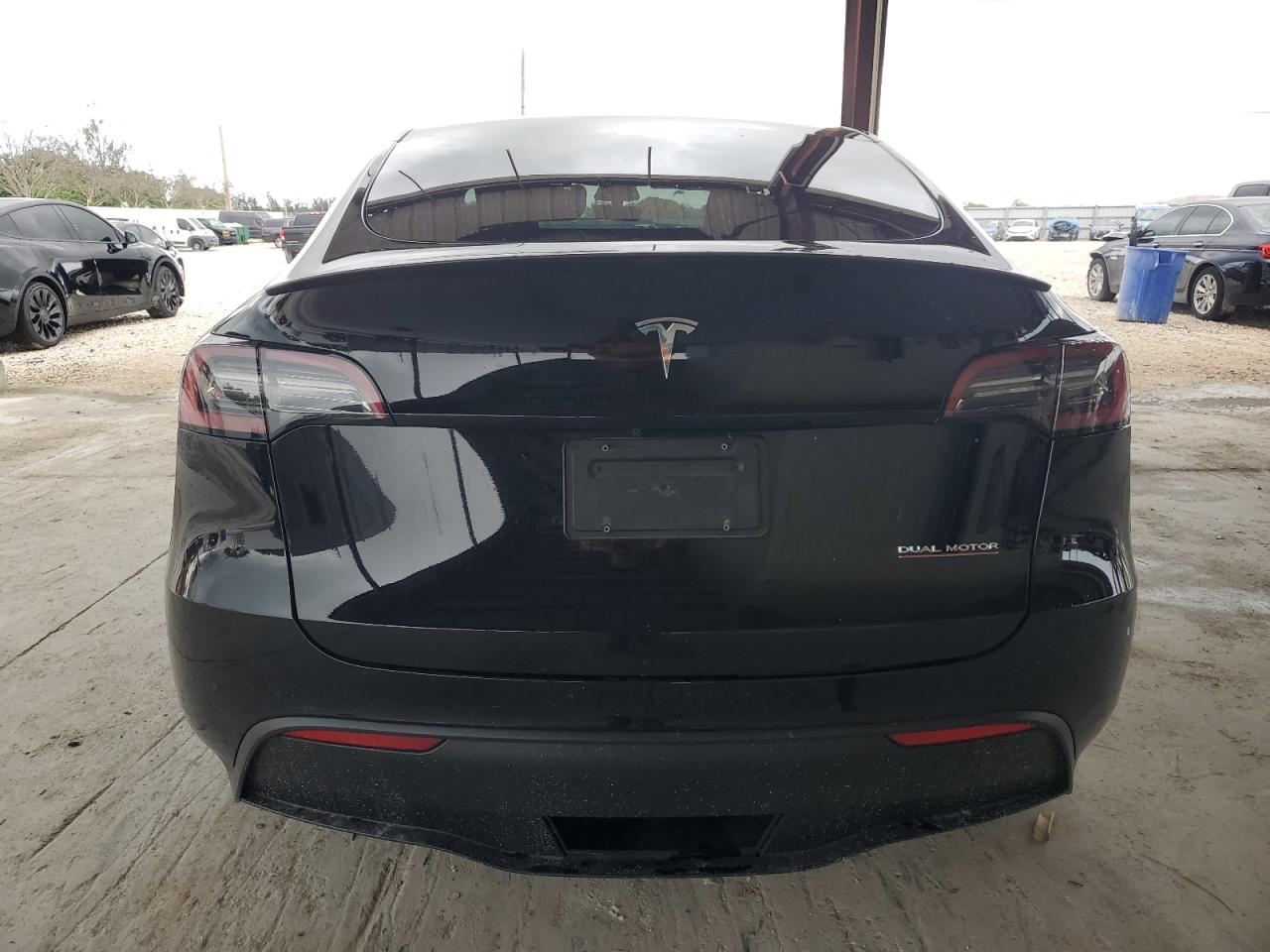 7SAYGDEF7NF538063 2022 Tesla Model Y