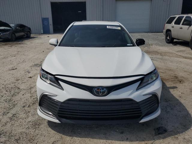 VIN 4T1C11AK3MU481422 2021 Toyota Camry, LE no.5