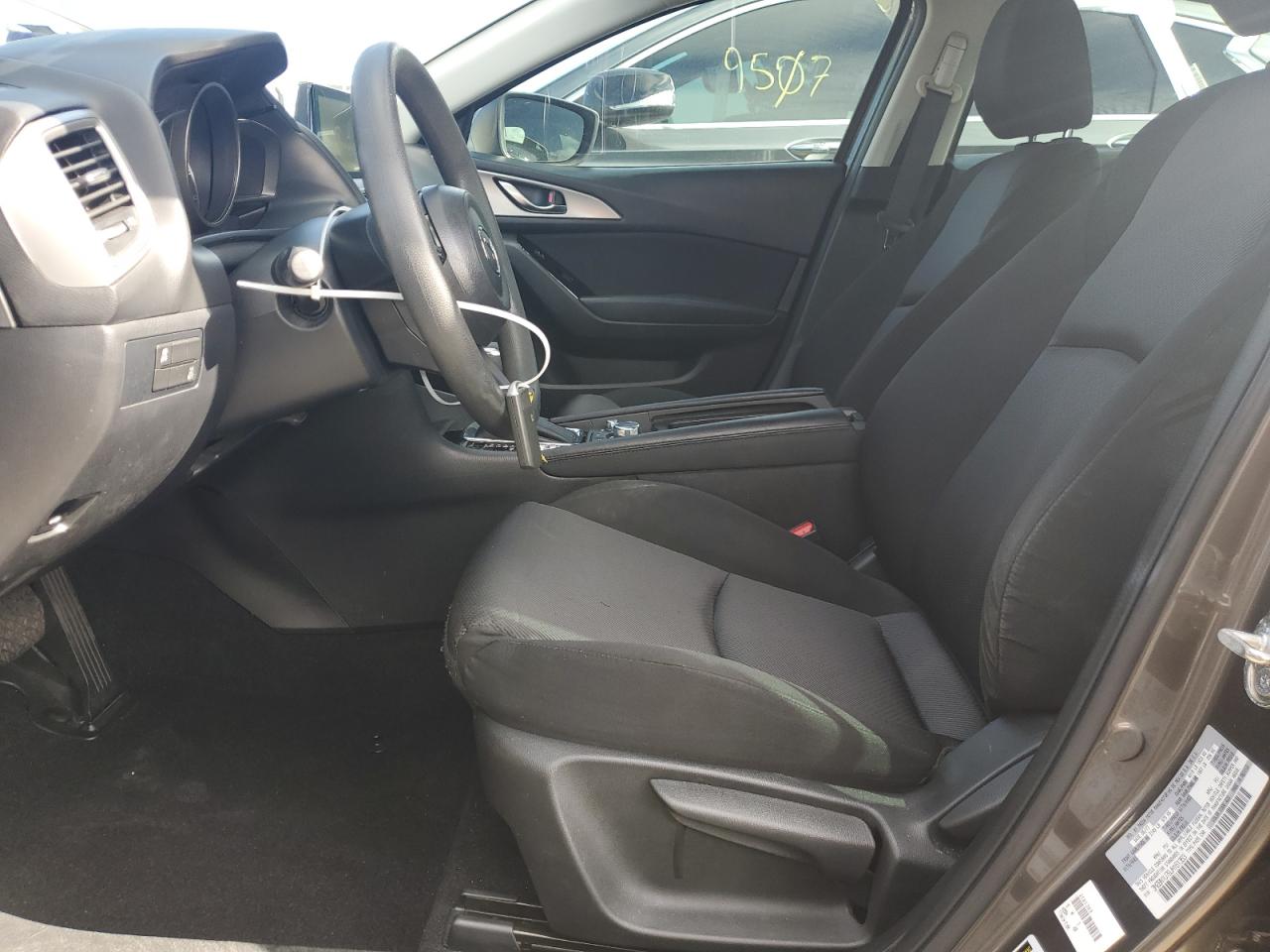 3MZBN1U79JM161353 2018 Mazda 3 Sport