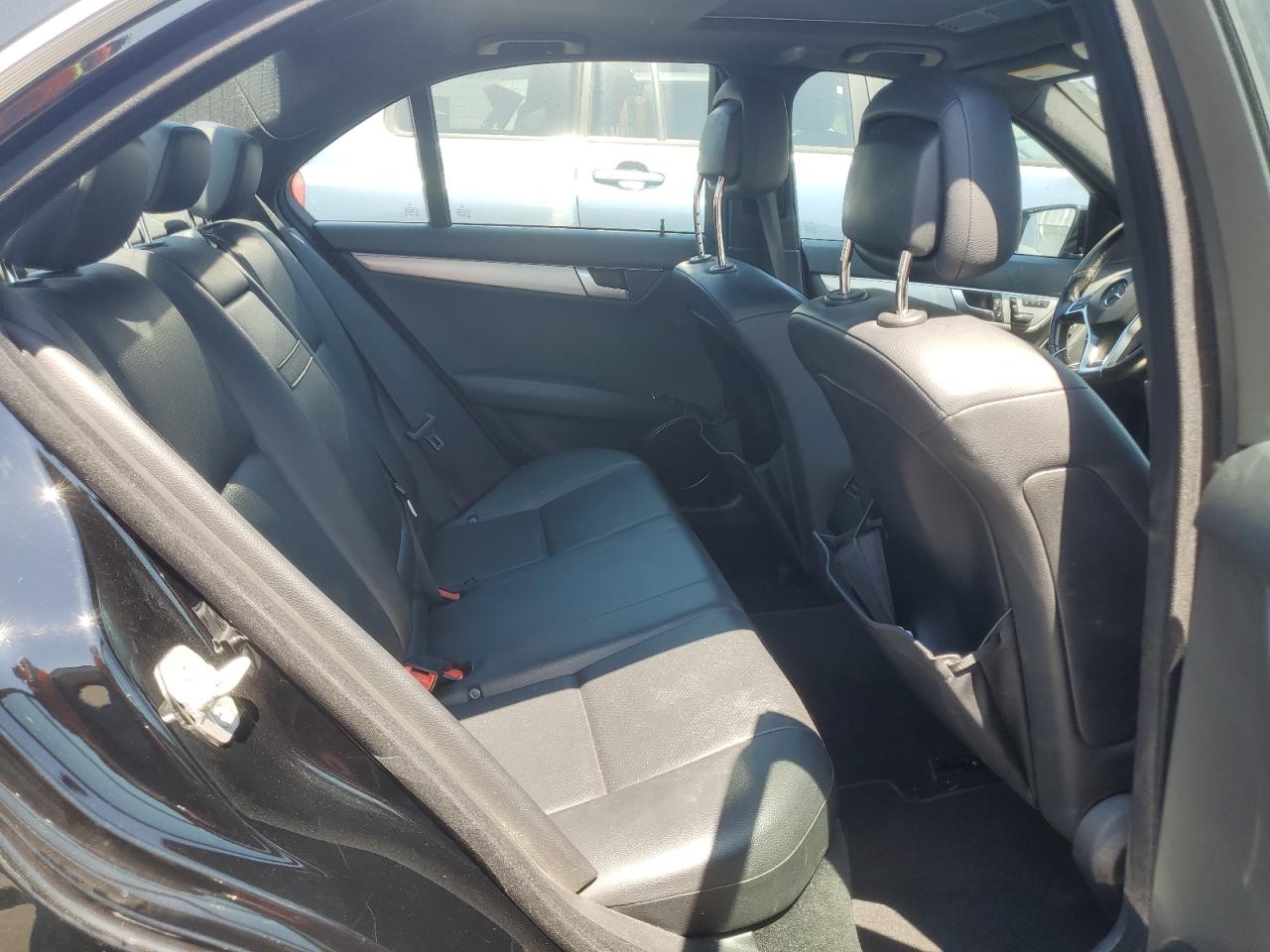 WDDGF8AB3DG120826 2013 Mercedes-Benz C 300 4Matic