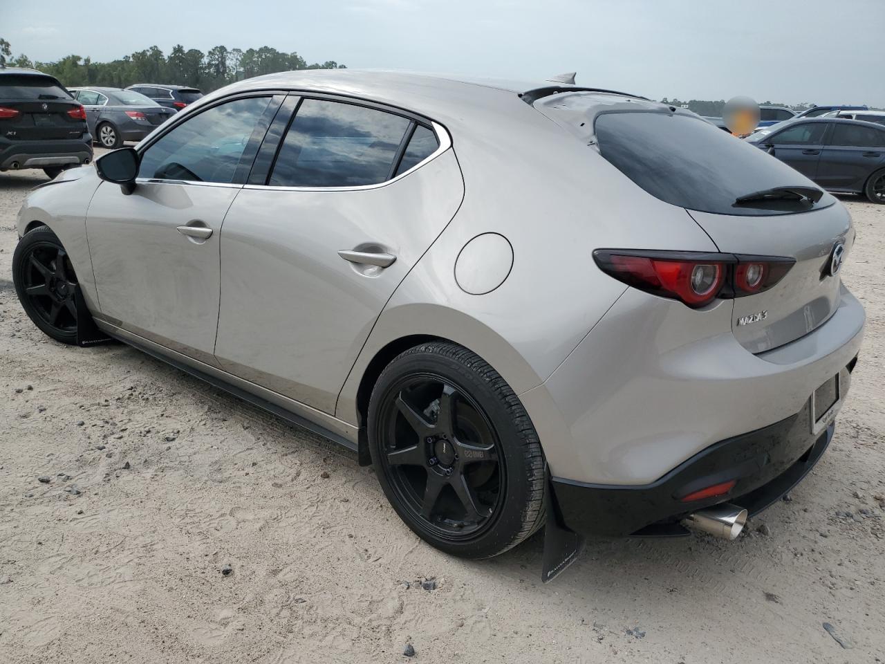 2023 Mazda 3 Premium vin: JM1BPAMM8P1622048