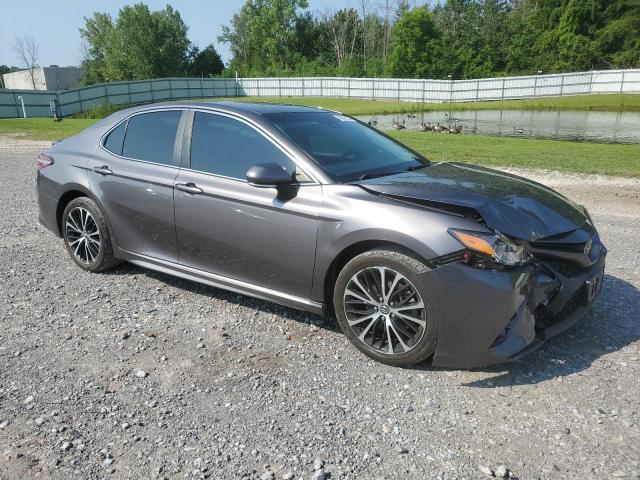 VIN 4T1B11HKXJU059256 2018 Toyota Camry, L no.4