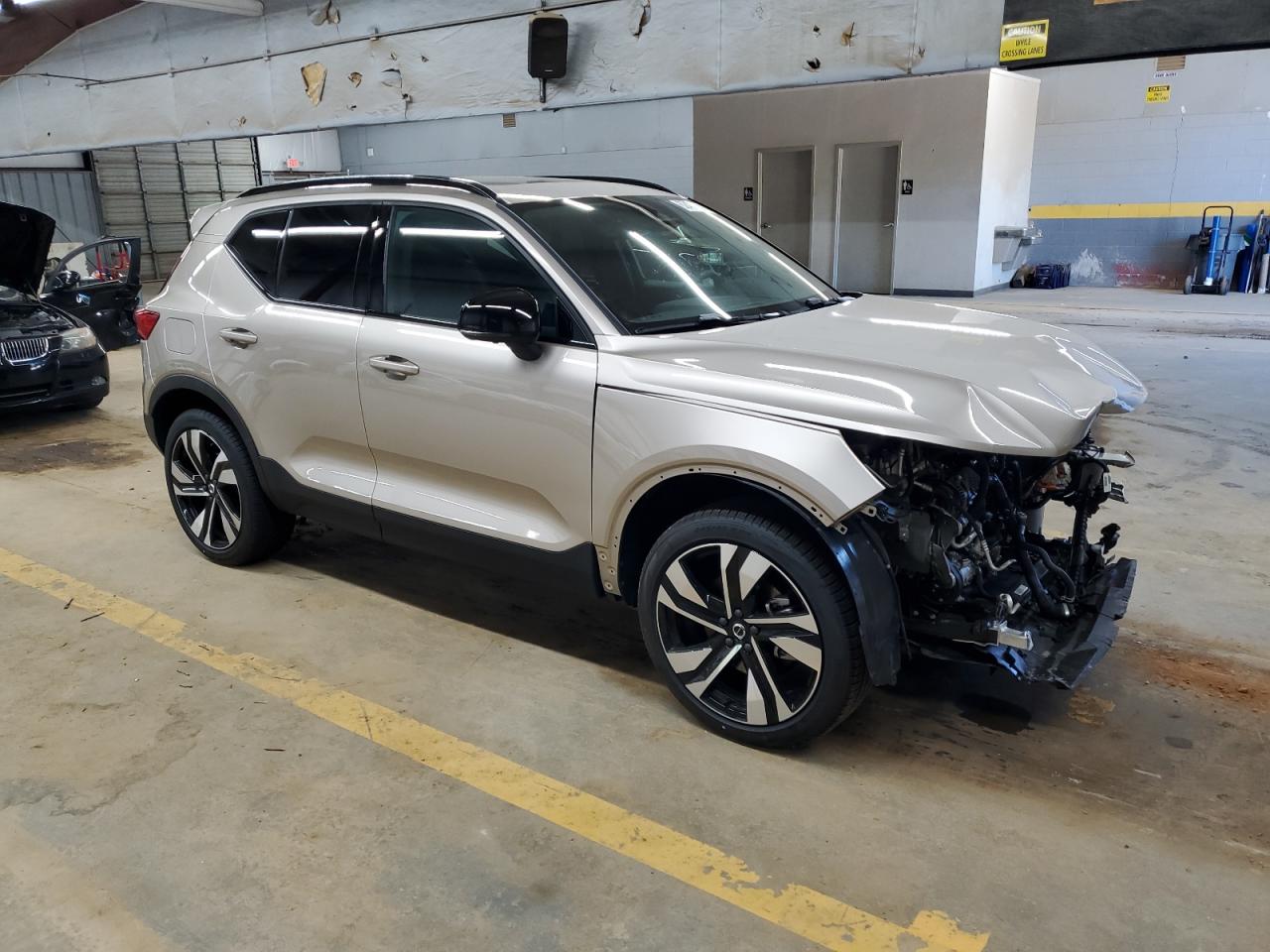 YV4L12UW5P2039277 2023 Volvo Xc40 Plus