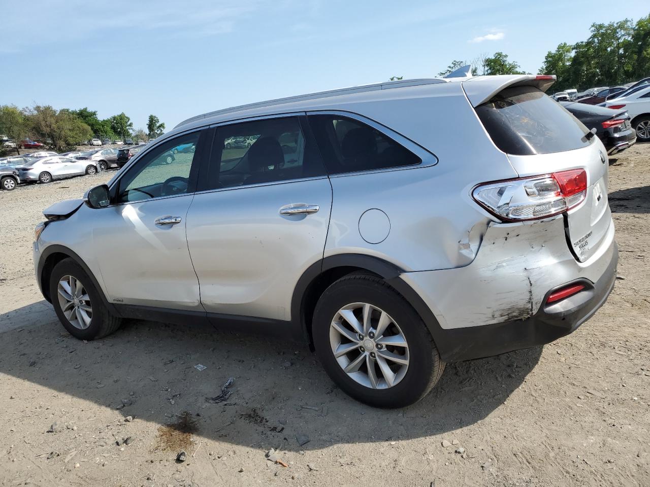 2018 Kia Sorento Lx vin: 5XYPGDA32JG381937