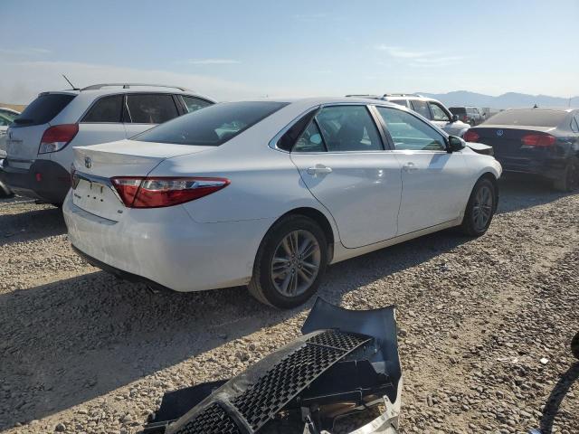 VIN 4T1BF1FK2FU983640 2015 Toyota Camry, LE no.3