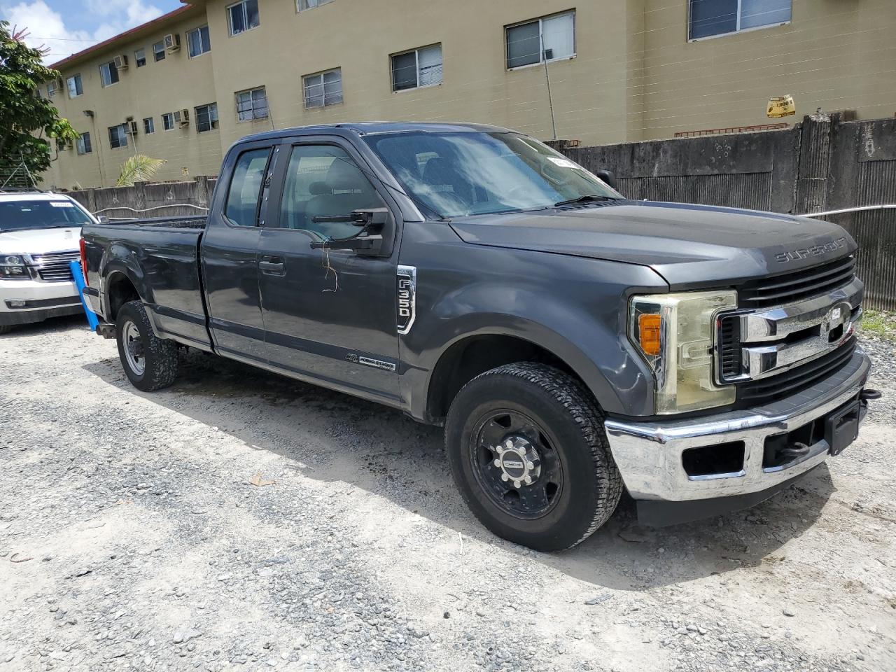 1FT7X3AT2KEG19595 2019 Ford F350 Super Duty