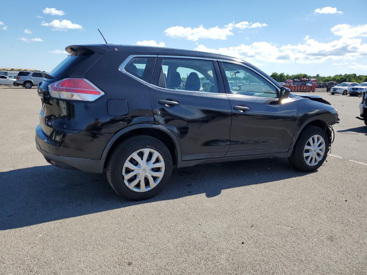 2016 Nissan Rogue S vin: KNMAT2MV8GP696184