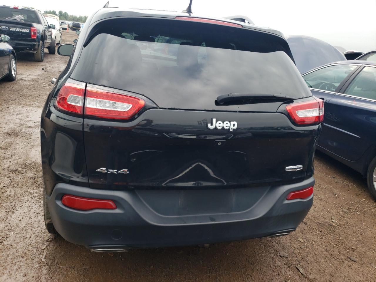 1C4PJMCS7FW556943 2015 Jeep Cherokee Latitude