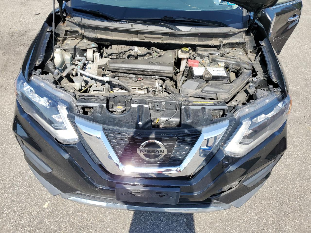 2017 Nissan Rogue S vin: KNMAT2MV1HP619593