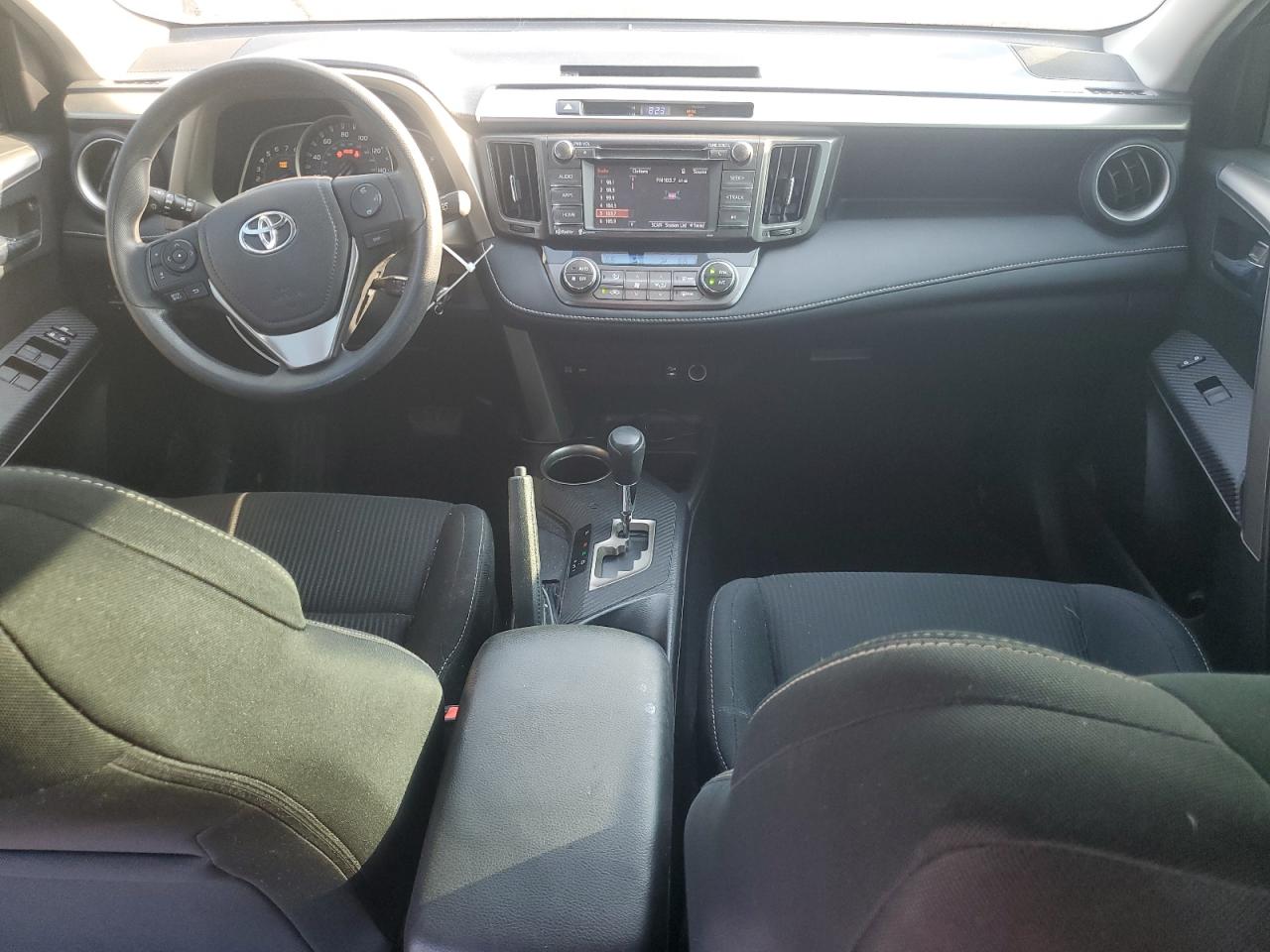 2T3RFREV2EW225702 2014 Toyota Rav4 Xle