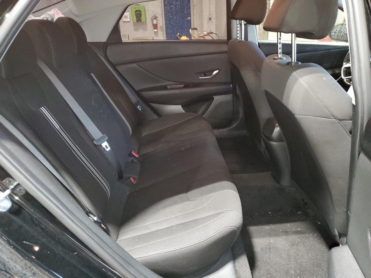 KMHLM4AGXNU215059 2022 Hyundai Elantra Sel