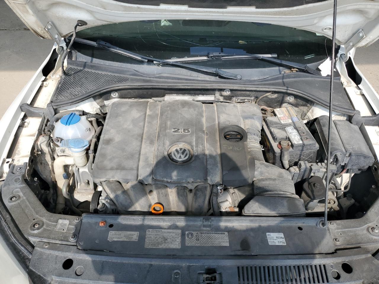 1VWCH7A33CC110564 2012 Volkswagen Passat Sel